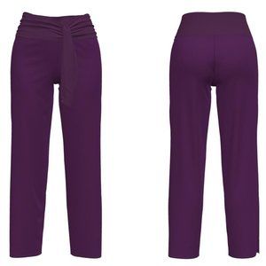 VKY & CO Women's Kick Flare Pants. (XL)